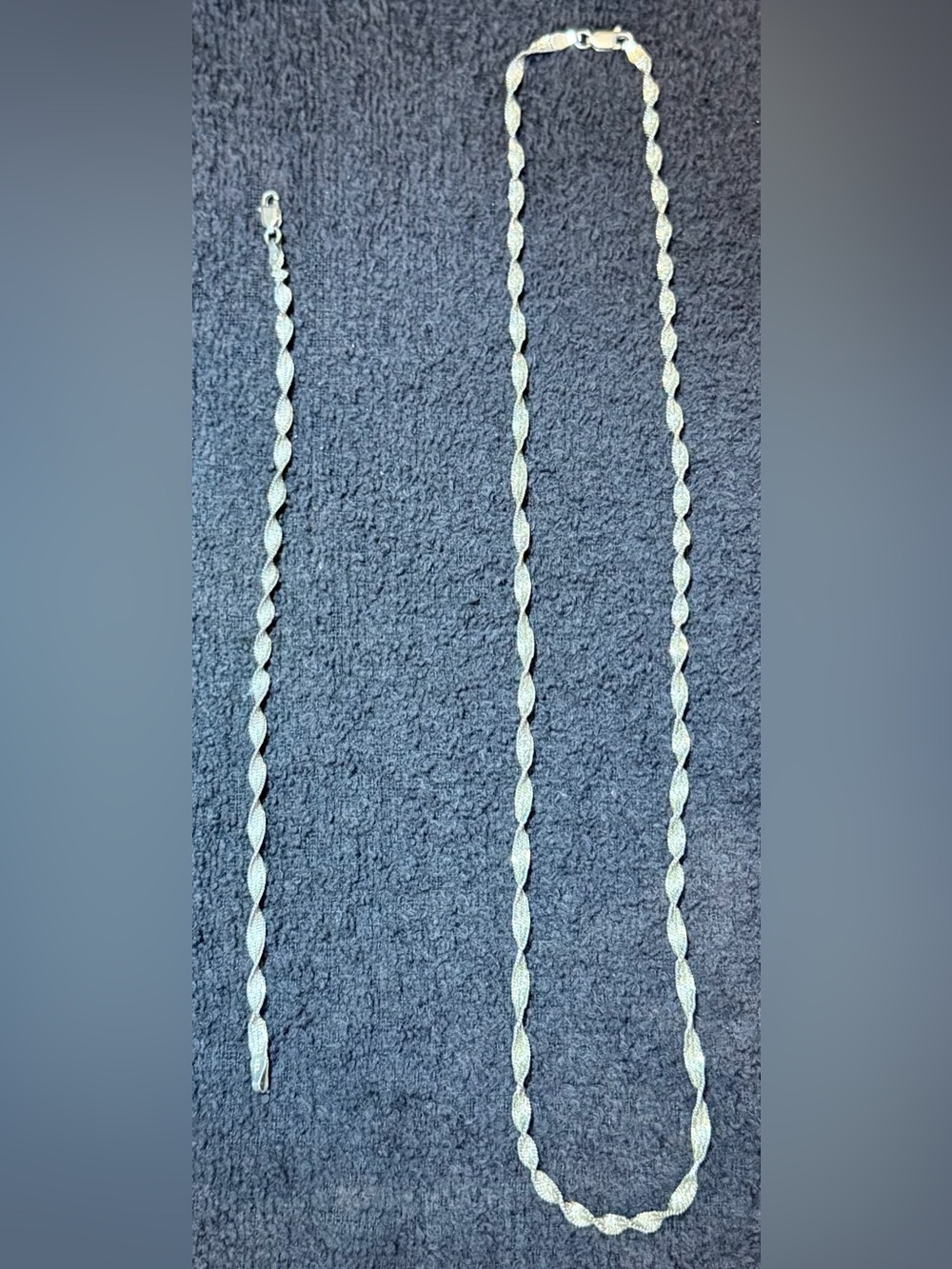 Italian .925 Sterling Silver twisted herringbone 20” necklace & 7” bracelet set.